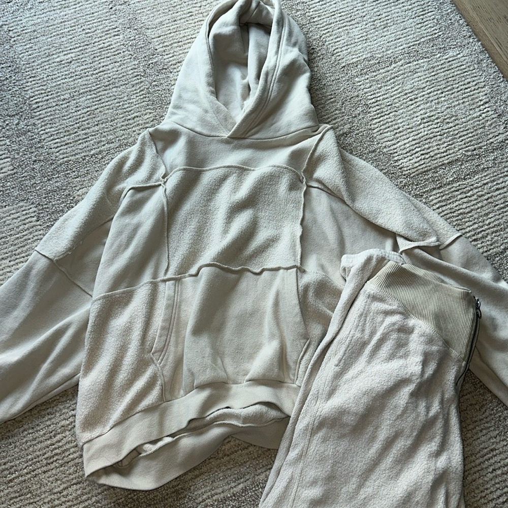 Aerie Matching Set!!